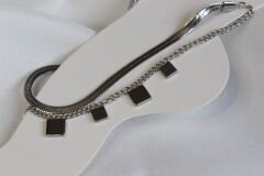 Urban Edge – Çelik Kare Detaylı Halhal