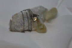 Golden Leaf - Ham Sitrin Taşı Kolye
