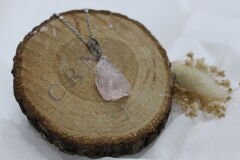 Untamed Heart - Ham Naturel Pembe Kuvars Kolye