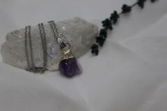 Calm Touch - Naturel Ametist Kolye