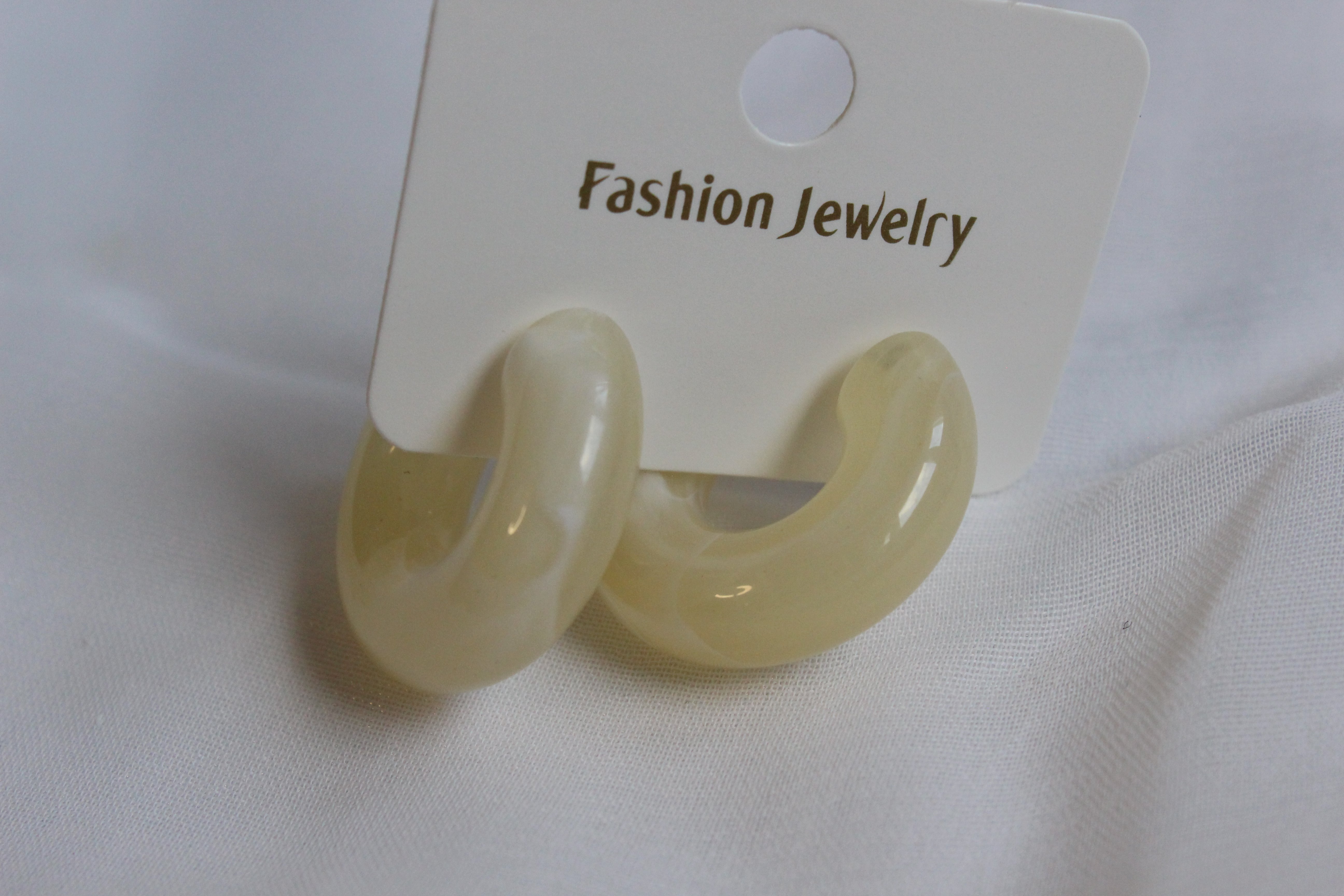 Polyester Tombul Halka Küpe - Vanilya