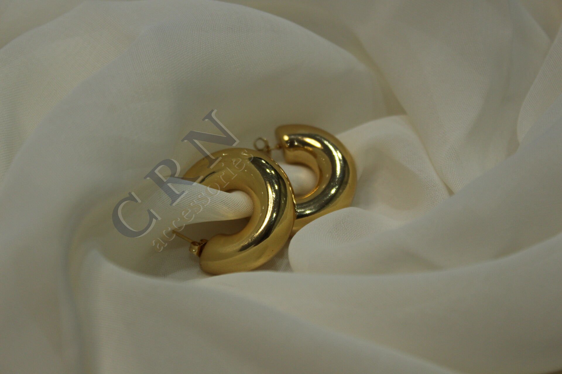 Bold Loop - Gold Bombeli Küpe