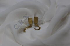 Velvet Flow - Dikdörtgen Model Sallantılı Gold Küpe