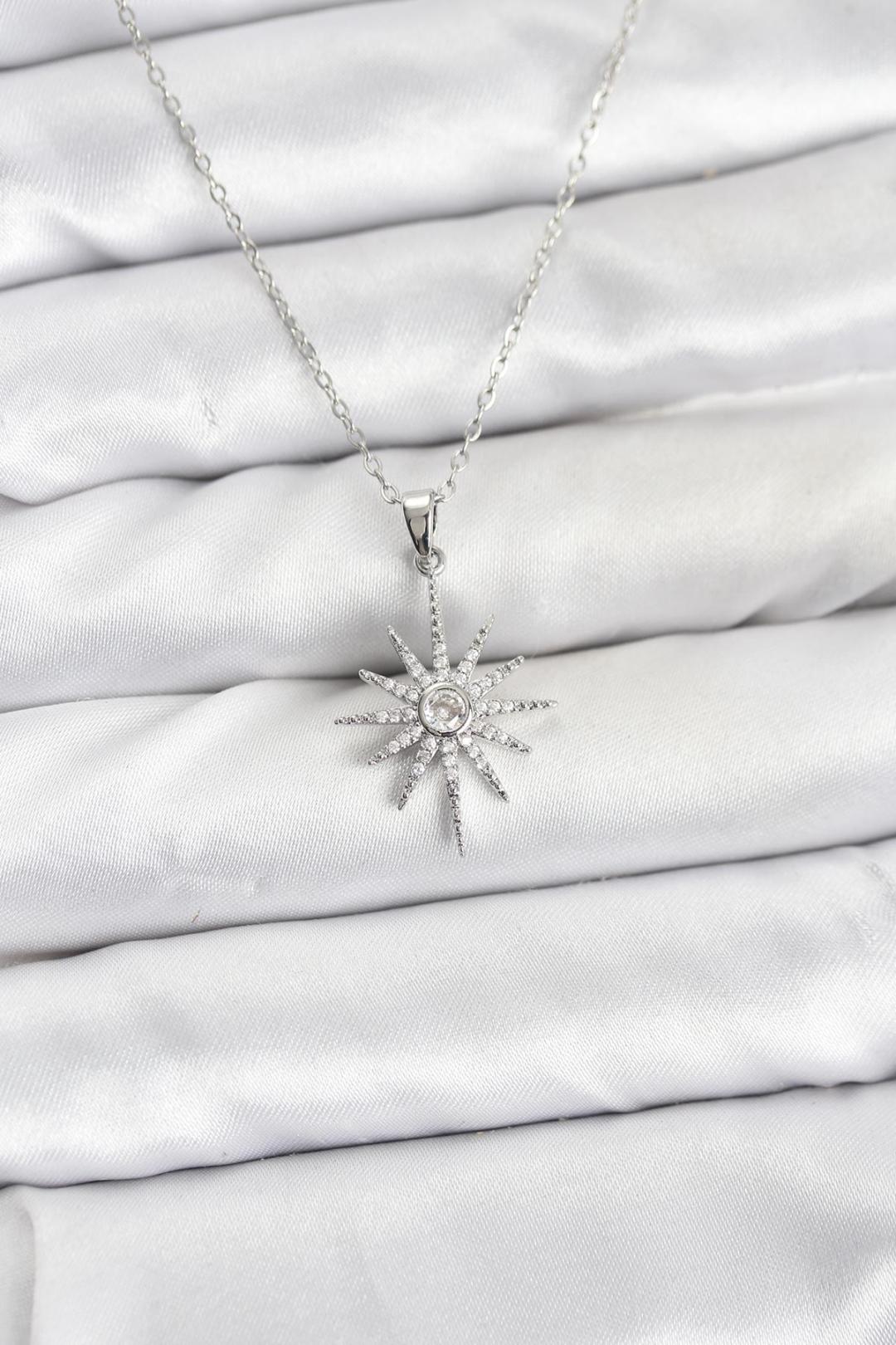 316L Çelik Zincir Gümüş Renk Kutup Yıldızı Model Zirkon Taşlı Kadın Kolye