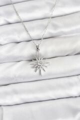 316L Çelik Zincir Gümüş Renk Kutup Yıldızı Model Zirkon Taşlı Kadın Kolye