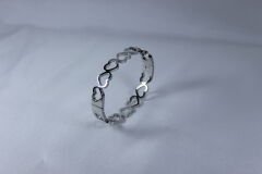 Heartline Silver – Kalp Formlu Paslanmaz Çelik Bileklik