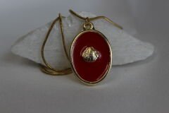 Crimson Shell – Kırmızı Mine Kabuk Kolye