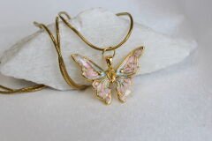 Golden Butterfly – Mineli Kelebek Kolye