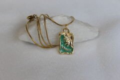 Emerald Angel – Mineli Yaprak Desenli Kolye